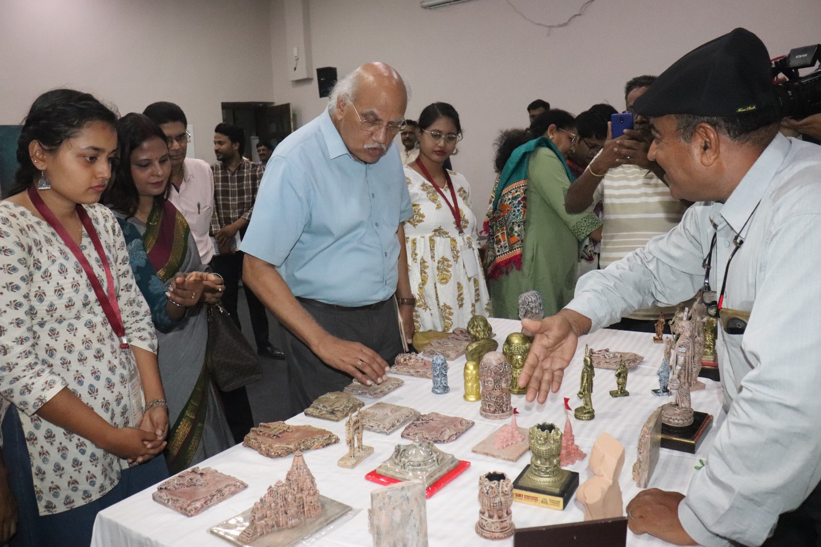RNTU Study Tour Highlights Importance of Historical Novels for Students