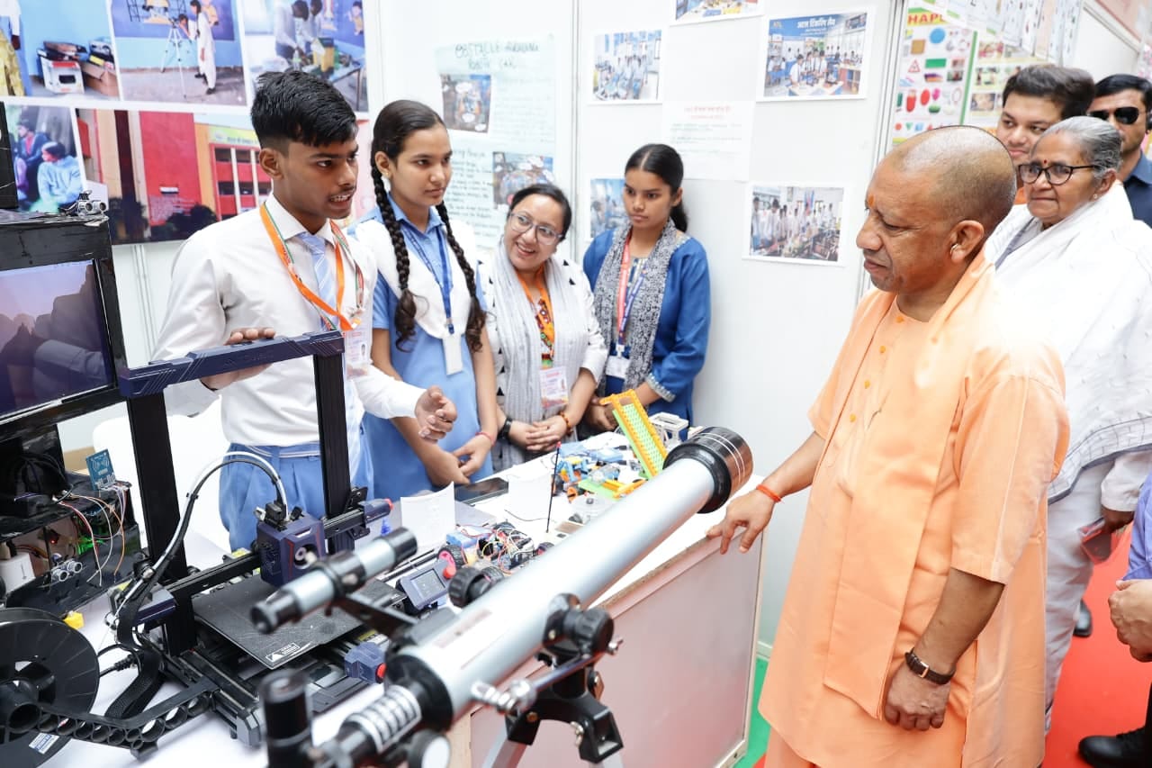 Cashless Healthcare Scheme Launched for Uttar Pradesh Teachers