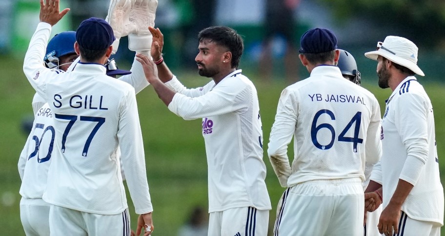 Sonal Dinusha’s Fight Keeps Sri Lanka’s Hopes Alive in Colombo
