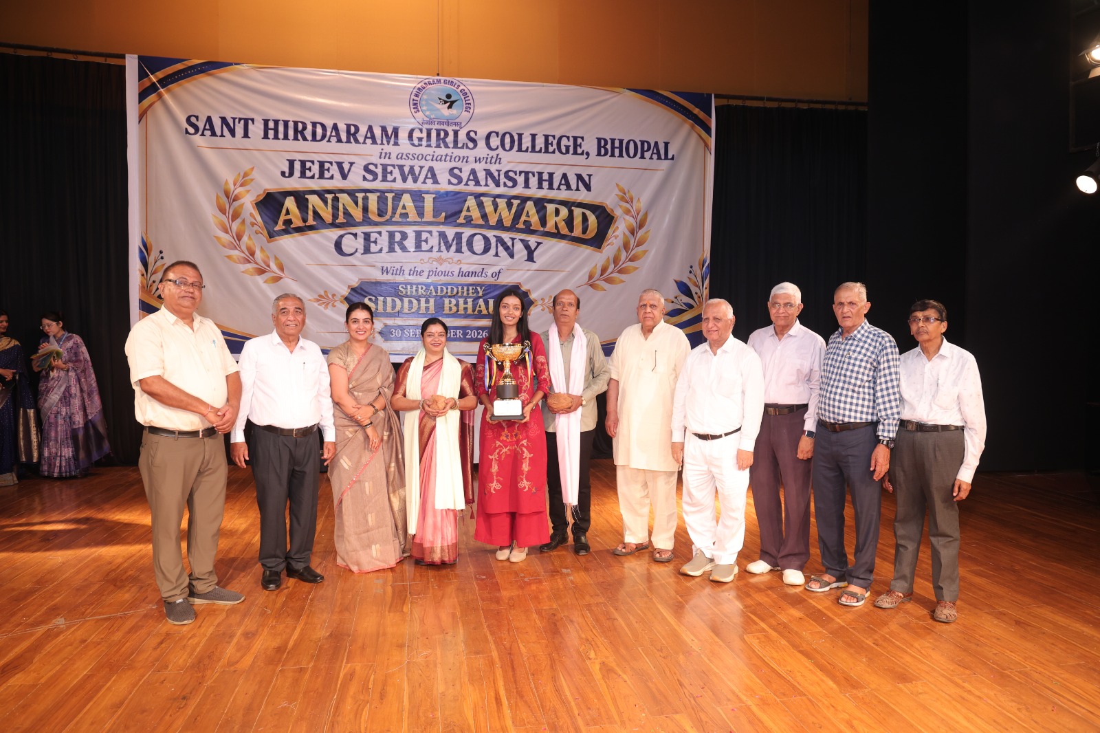 Sant Hirdaram Girls College Holds Annual Awards Ceremony in Bhopal