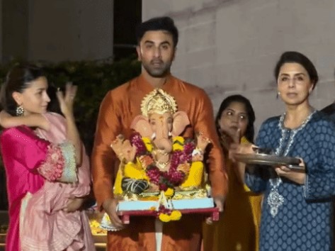 Alia shields Raha’s face as Ranbir chants Ganpati farewell slogans