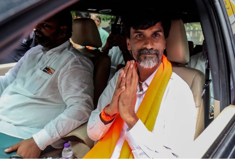 Jarange Announces Mumbai Protest Over Maratha Reservation Jarange Announces Mumbai Protest Over Maratha Reservation
