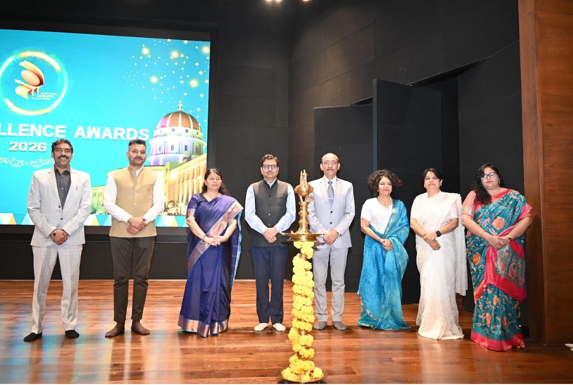 Manipal University Jaipur Honours 376 Employees Manipal University Jaipur Honours 376 Employees