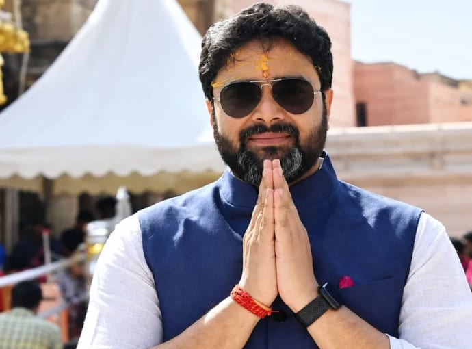 Kashi Vishwanath CEO Vishwabhushan Mishra Transferred Kashi Vishwanath CEO Vishwabhushan Mishra Transferred