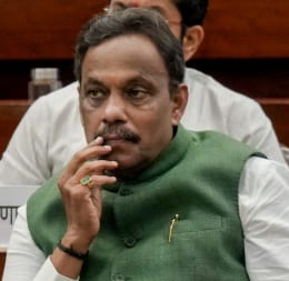 Vinod Tawde Begins UP Visit, Reviews Poll Preparations