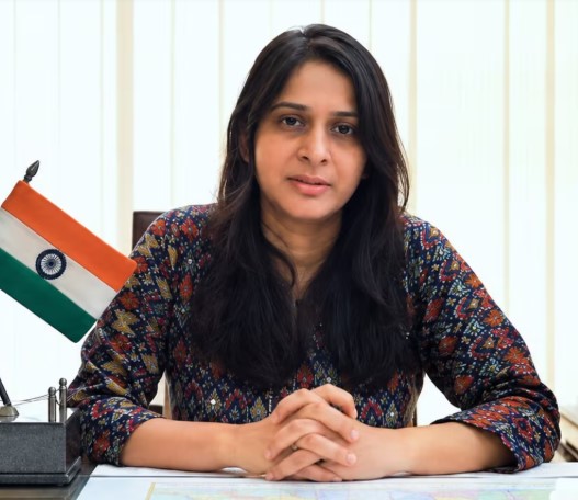 Haryana’s IAS officer Sheena Agarwal secured UPSC all-India rank one Haryana’s IAS officer Sheena Agarwal secured UPSC all-India rank one