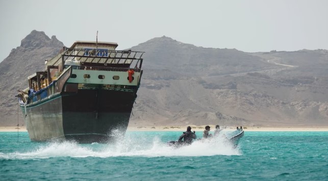 Bab al-Mandeb oil route faces new crisis after Hormuz tensions deepen