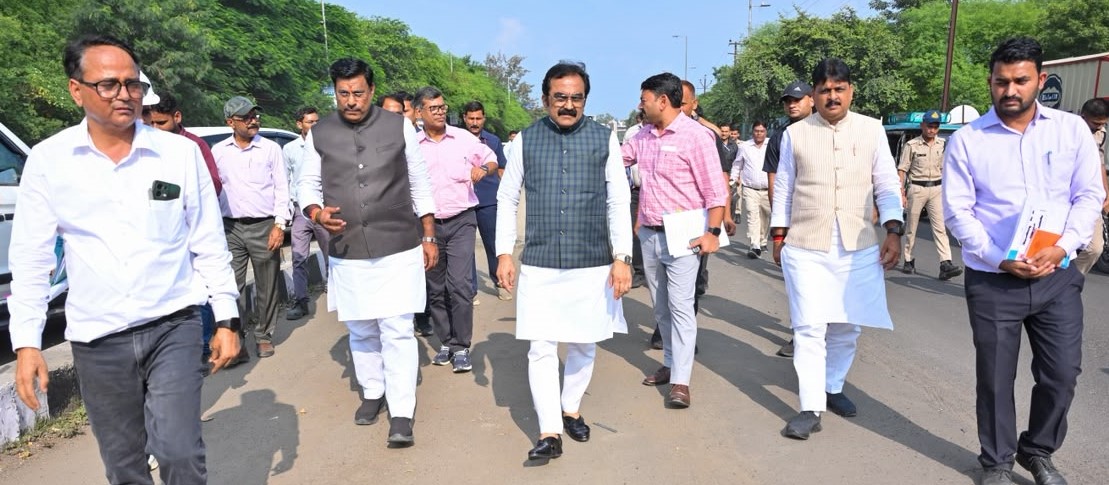Bairagarh elevated bridge must be completed by March 2027: Minister