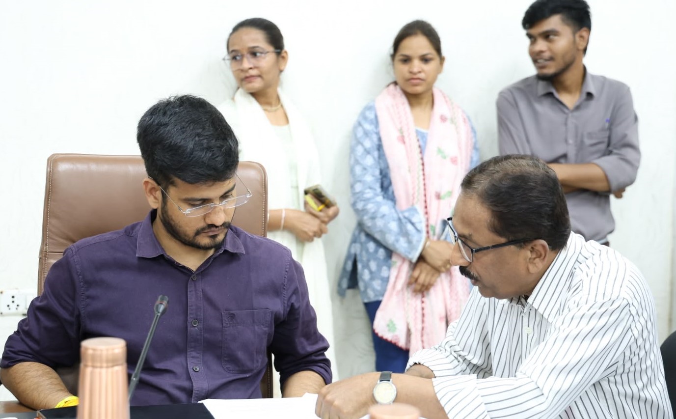 Officials Hear Grievances of 153 Applicants at District Public Hearing