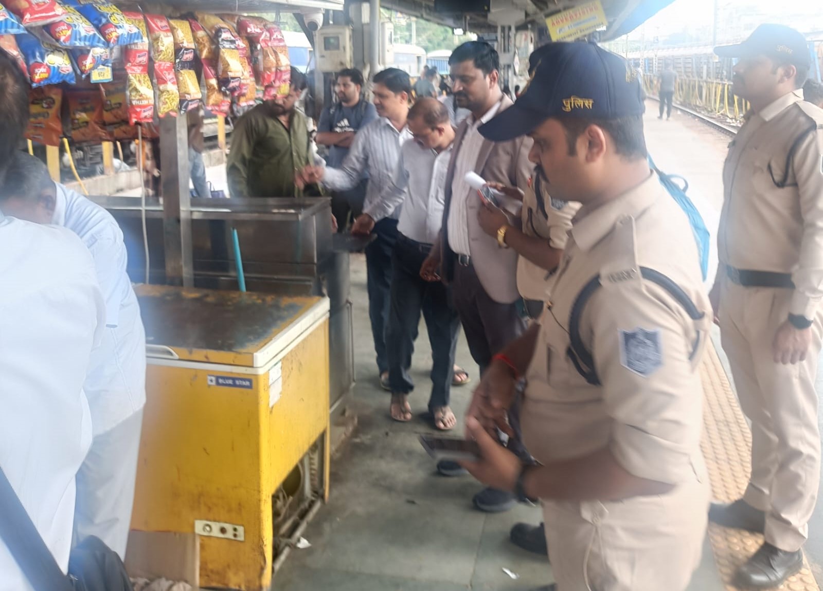 Ticket checks in Bhopal, Ashoknagar and Itarsi recover ₹1.26 lakh Ticket checks in Bhopal, Ashoknagar and Itarsi recover ₹1.26 lakh