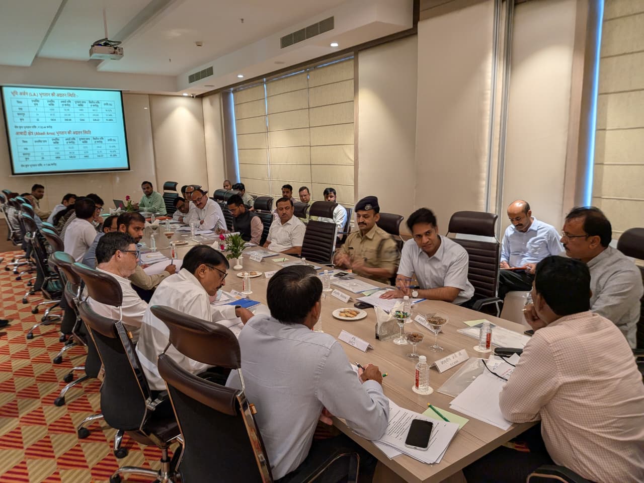 Minister Tulsiram Silawat Reviews Ken-Betwa Project Works at Khajuraho Meeting