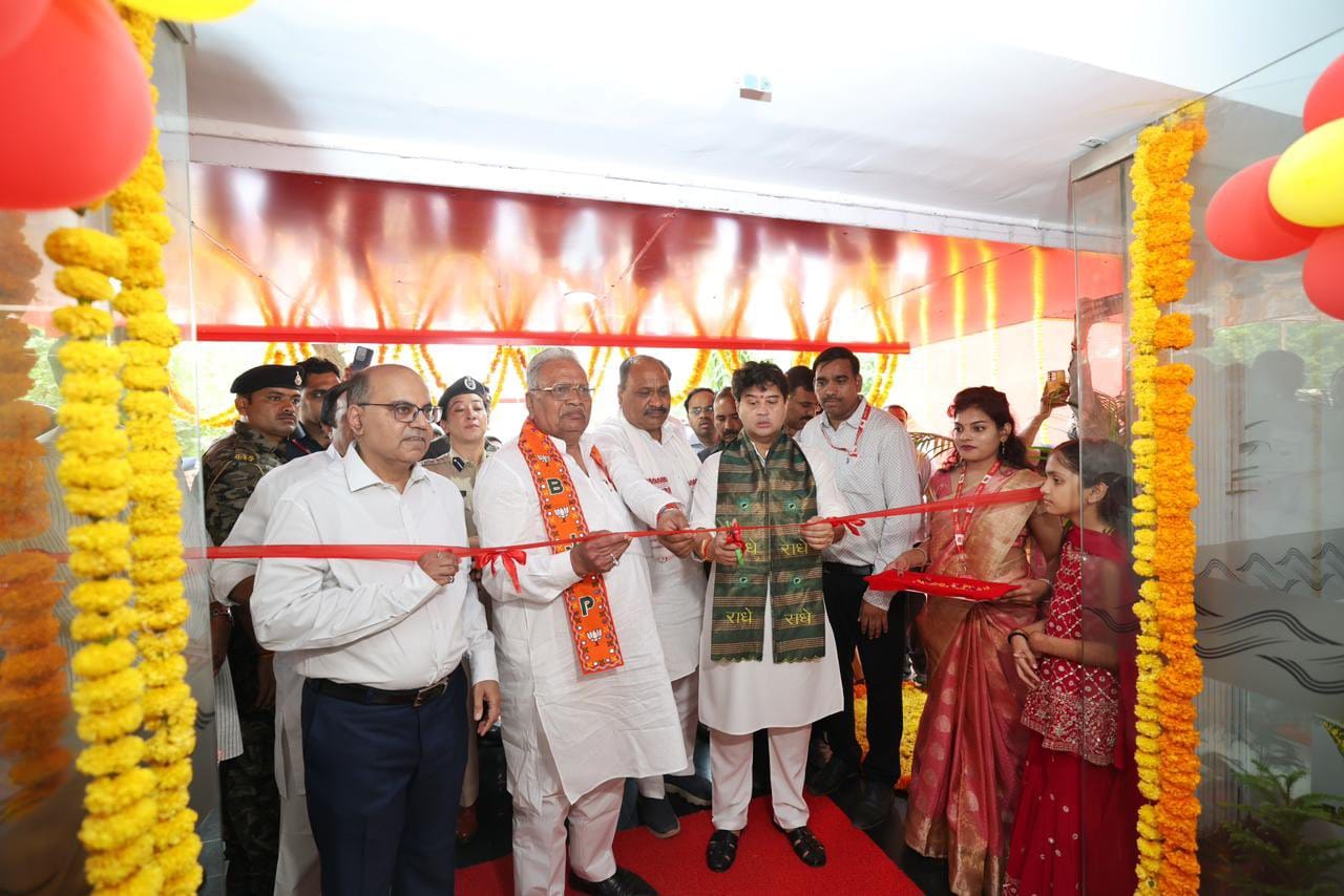 Scindia inaugurates renovated Shivpuri head post office, lays training centre foundation