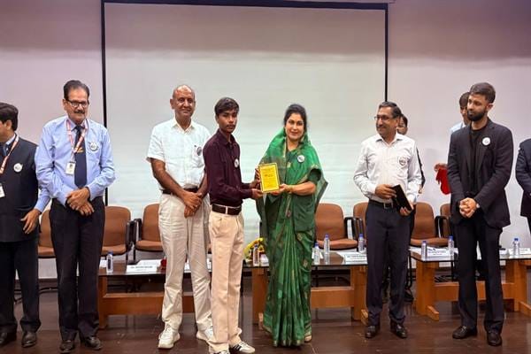Krishna Gaur shares success mantra with new Bansal Group students