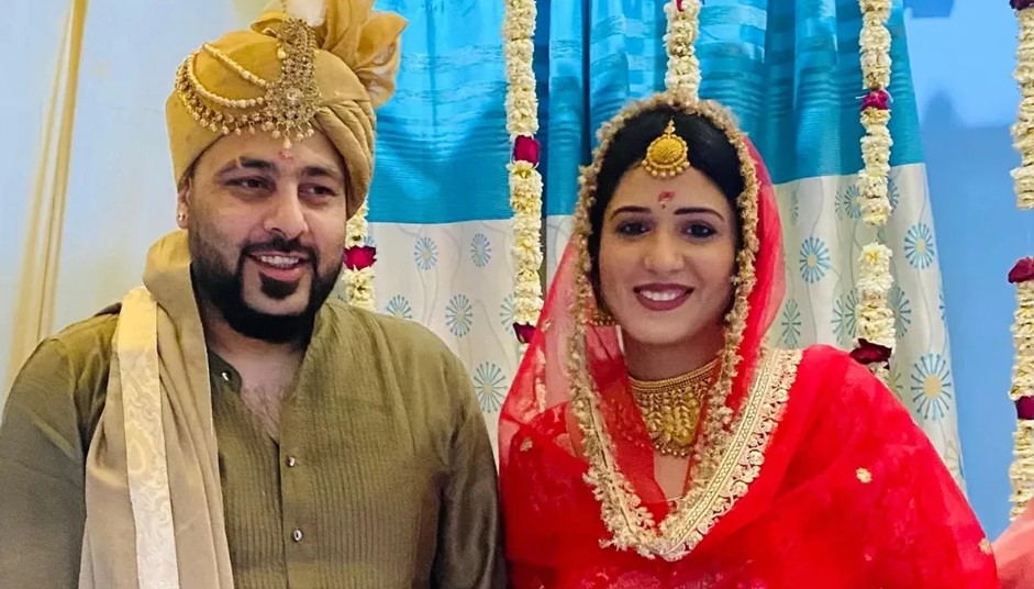 Isha Rikhi breaks silence on split from Badshah after five months