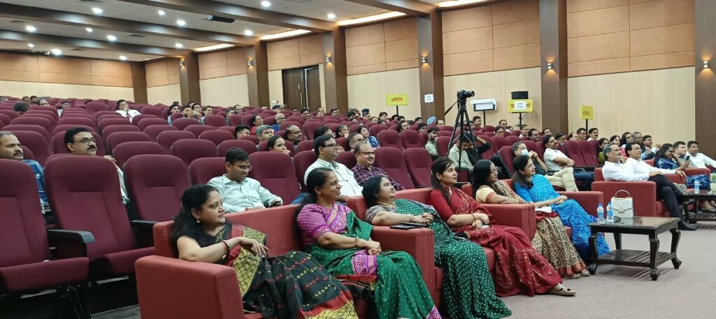 85 officials, employees honoured at Rajbhasha Pakhwada closing ceremony in Bhopal