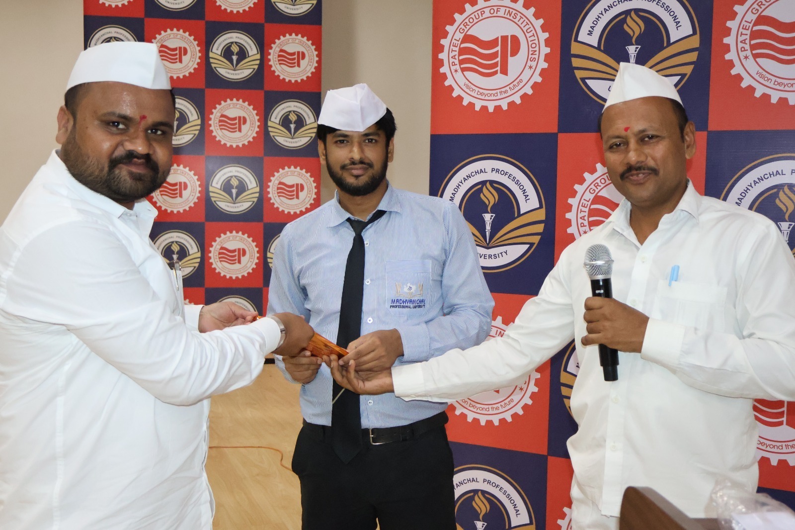 Special Session on Mumbai Dabbawala Model Held at Madhyanchal Professional University Special Session on Mumbai Dabbawala Model Held at Madhyanchal Professional University