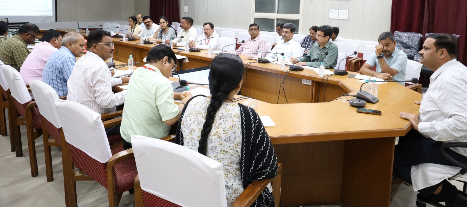 Divisional Commissioner Sharma reviews welfare schemes, orders swift grievance redressal