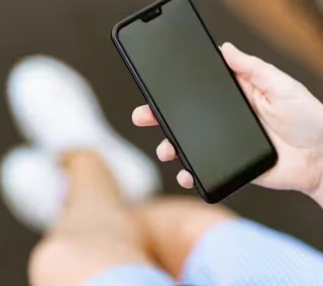 Why New Phones Slow Down After a Few Months of Use