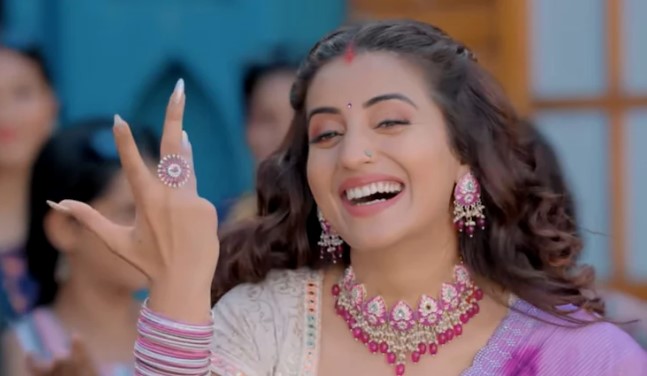 Akshara Singh’s ‘Mere Duble Piya’ crosses 50 million views online