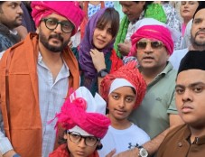 Riteish Deshmukh Visits Ajmer Sharif Dargah With Family for Ziyarat