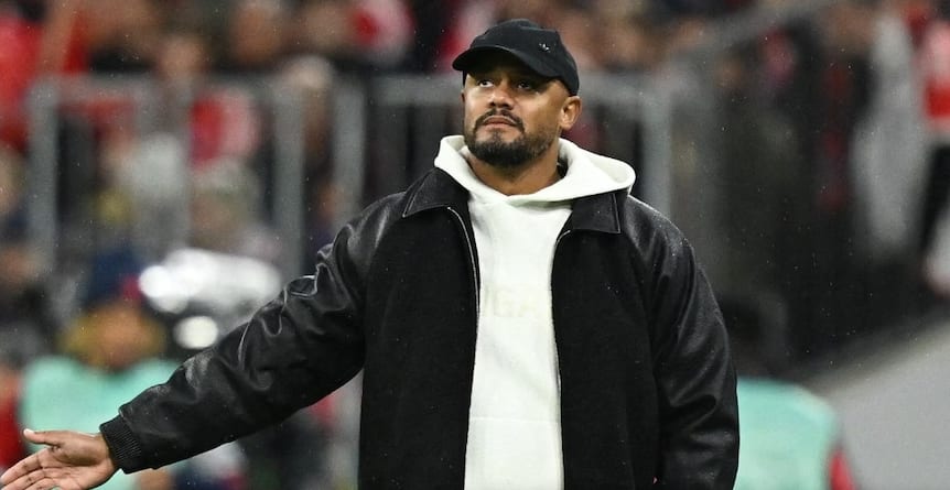 Bayern Munich coach Vincent Kompany hospitalised after collapsing during training Bayern Munich coach Vincent Kompany hospitalised after collapsing during training