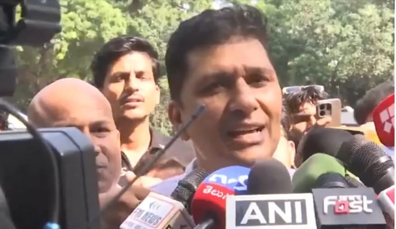 Saurabh Bharadwaj Detained During Delhi EC Protest