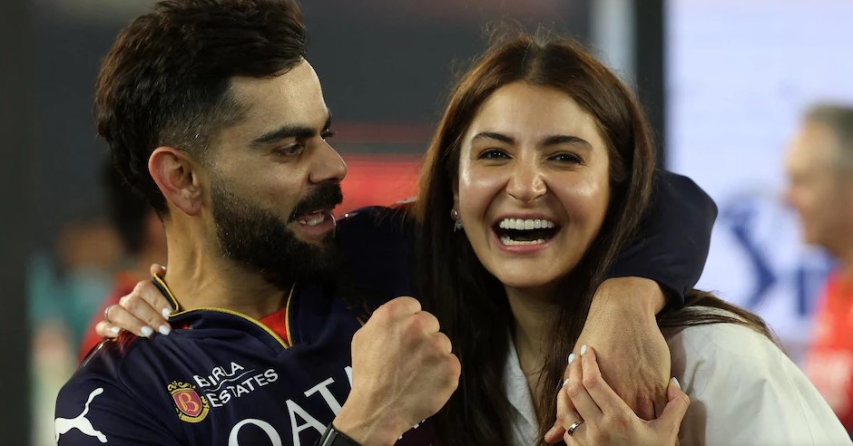 Virat once scored 160-plus after seeing Anushka in the stands
