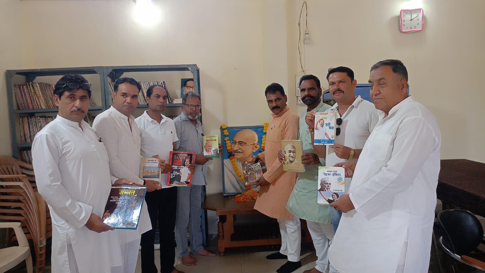 Gandhi literature presented at Sironj reading room on Gandhi Jayanti