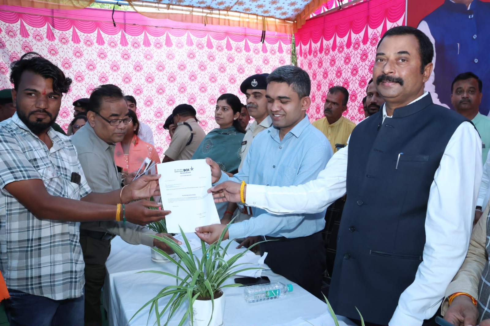 Villagers receive scheme benefits at Harrakheda Jan Vishwas camp in Berasia