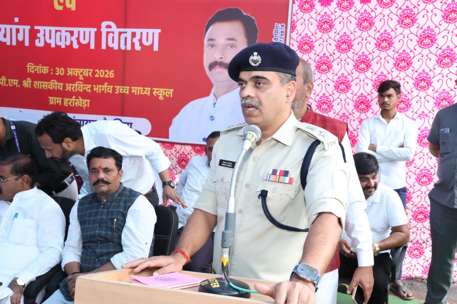 Villagers receive scheme benefits at Harrakheda Jan Vishwas camp in Berasia