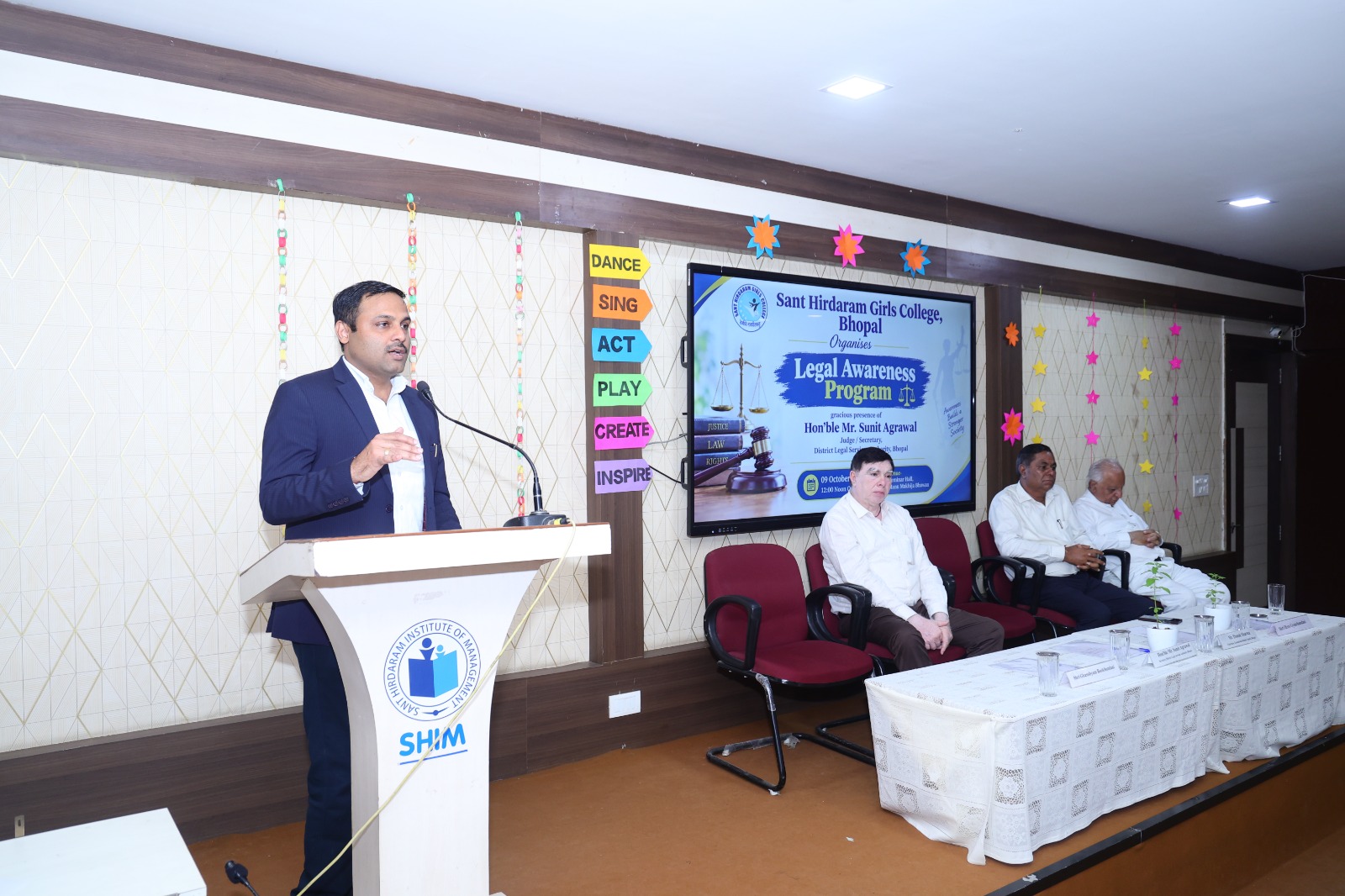Legal awareness programme held at Sant Hirdaram Girls College in Bhopal
