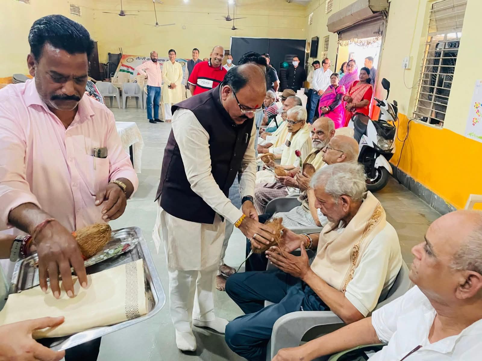 Health camp, meals organised for elderly under Seva Sankalp campaign Health camp, meals organised for elderly under Seva Sankalp campaign