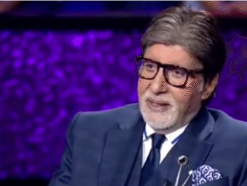Amitabh Bachchan injures knee after slipping on KBC 18 set