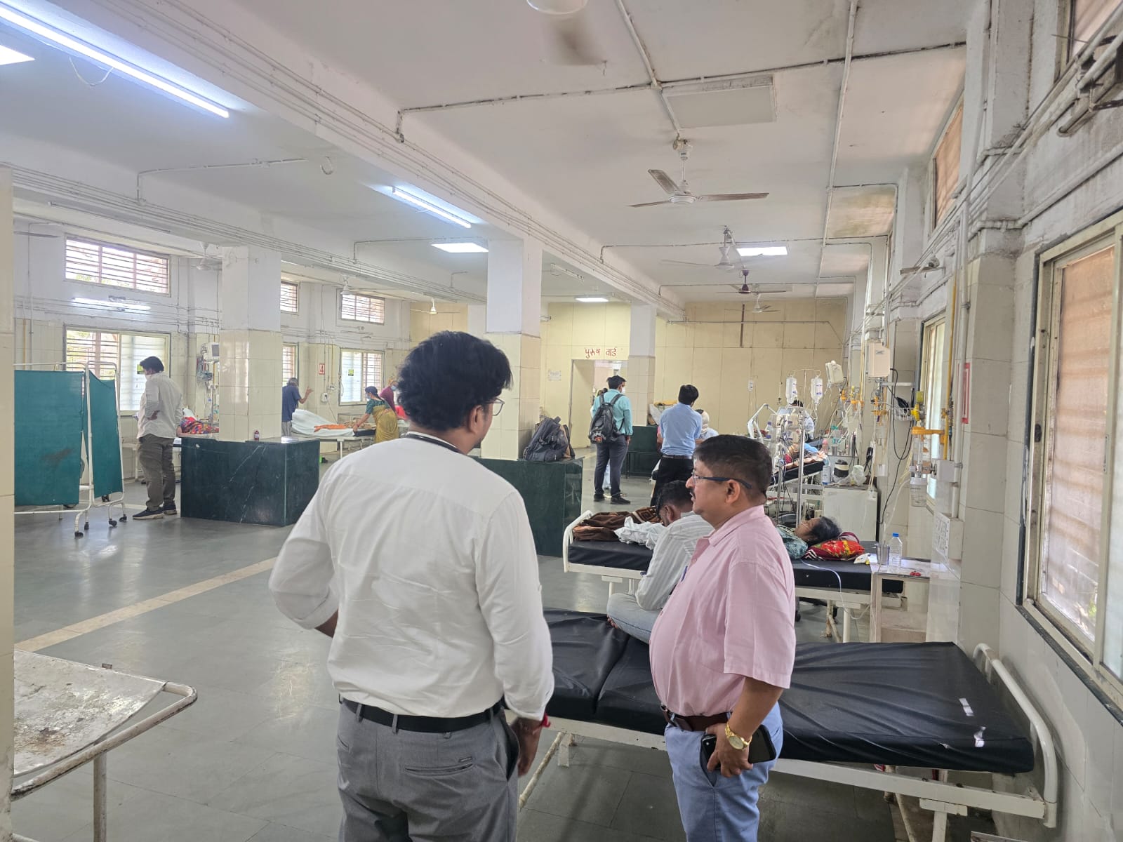 CMHO reviews winter medical arrangements at Hamidia Hospital in Bhopal