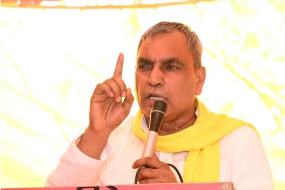 Rajbhar taunts SP, says cycle tyre will burst in 2027
